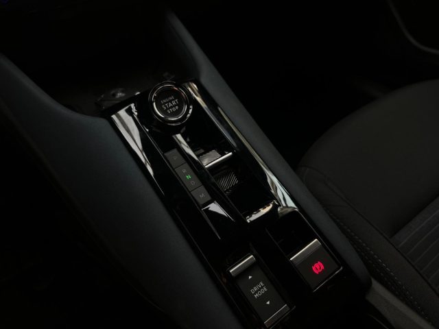 ALFA ROMEO Junior usata, con Touch screen