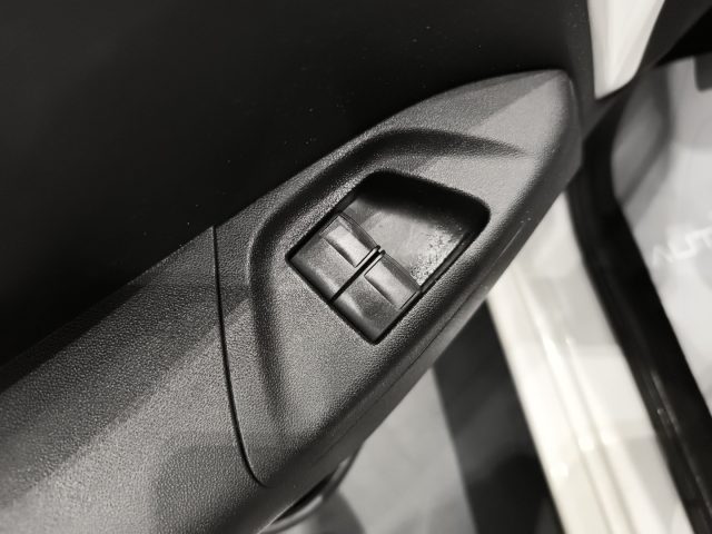 PEUGEOT 108 usata, con Controllo trazione
