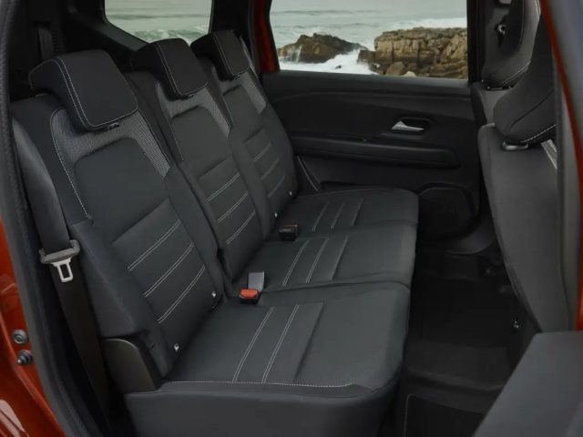 DACIA Jogger usata, con Climatizzatore