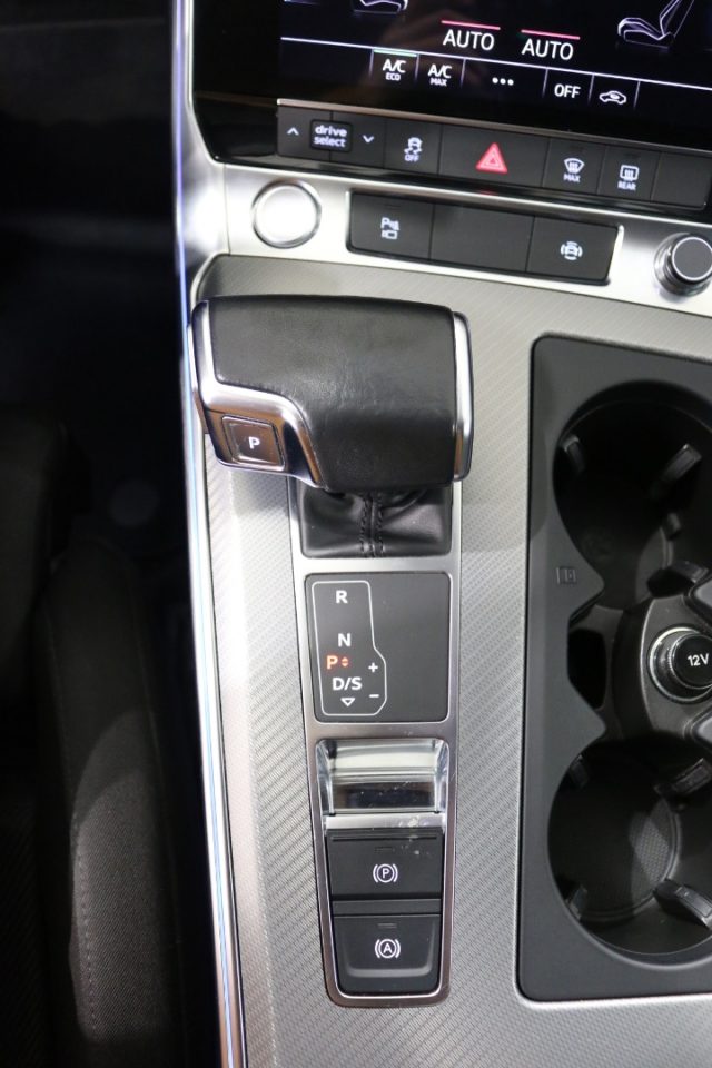 AUDI A6 usata, con Park Distance Control