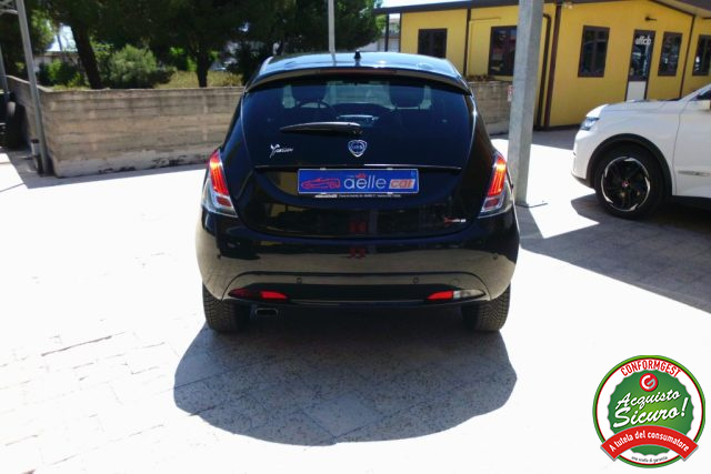 LANCIA Ypsilon usata, con Boardcomputer