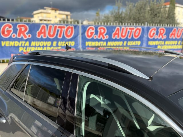 VOLKSWAGEN T-Roc usata, con Cerchi in lega