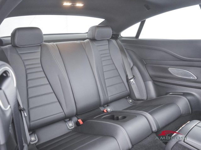 MERCEDES-BENZ CLA usata 10
