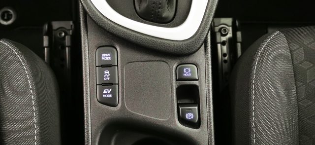 TOYOTA Yaris usata 62