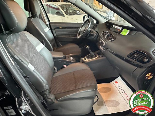 RENAULT Scenic usata, con USB