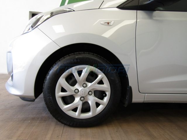 HYUNDAI i10 usata, con Airbag laterali