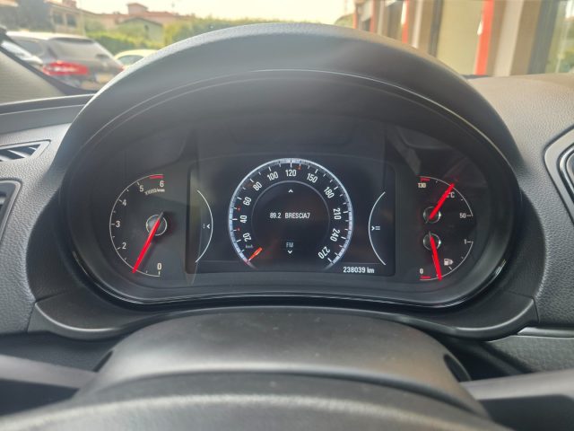 OPEL Insignia usata, con Bracciolo
