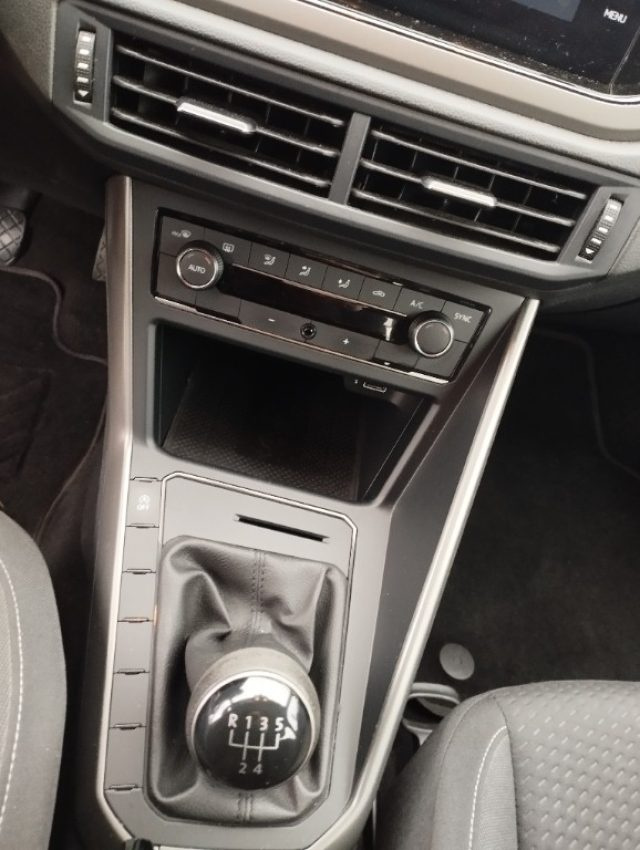 VOLKSWAGEN Polo usata, con USB