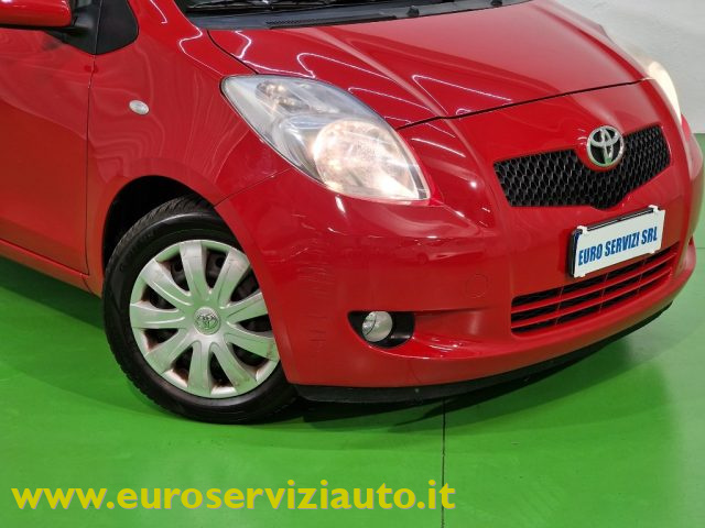 TOYOTA Yaris usata 49
