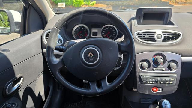 RENAULT Clio usata, con Autoradio digitale