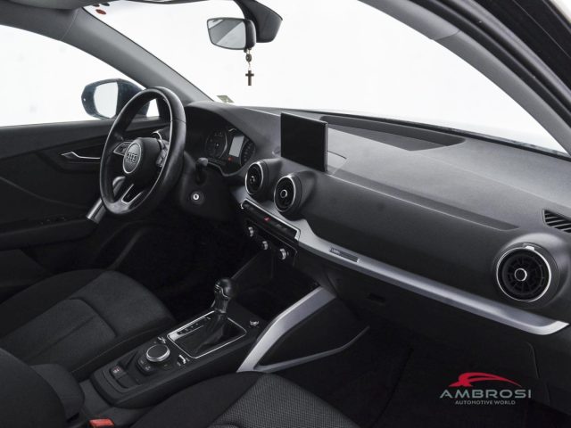 AUDI Q2 usata 11