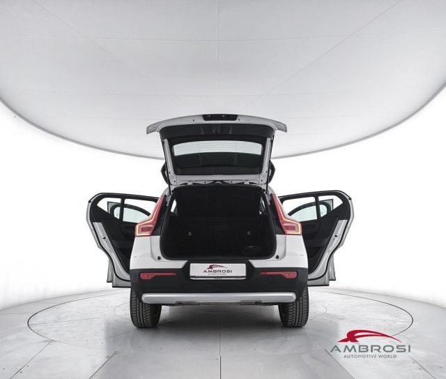 VOLVO XC40 usata 6