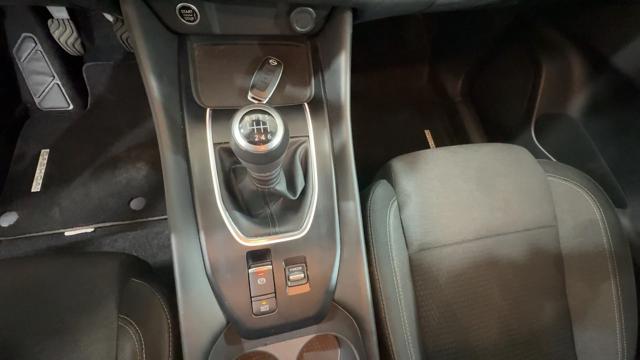 NISSAN Qashqai usata, con Controllo automatico clima