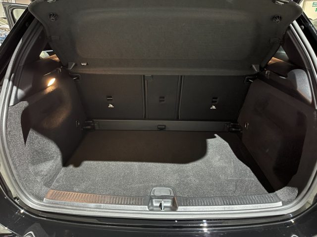 MERCEDES-BENZ B 200 usata, con Sedili riscaldati