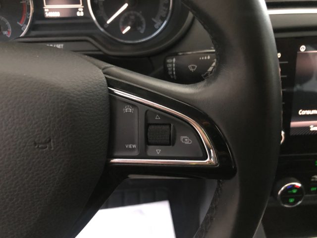 SKODA Octavia usata, con Airbag testa