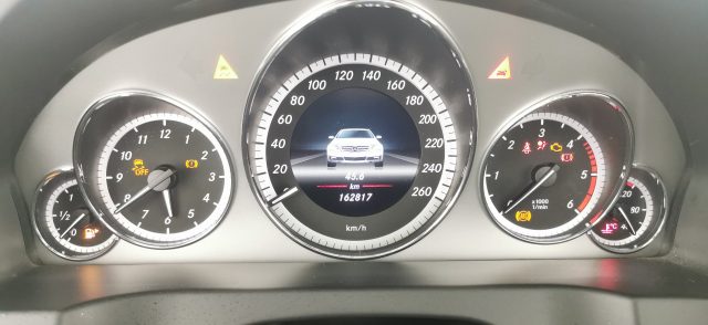 MERCEDES-BENZ E 220 usata, con Climatizzatore