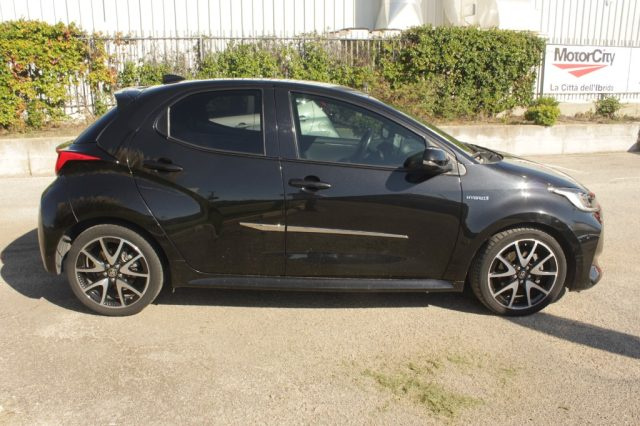 TOYOTA Yaris usata, con Bracciolo