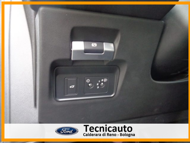 LAND ROVER Discovery Sport usata, con Specchietti laterali elettrici
