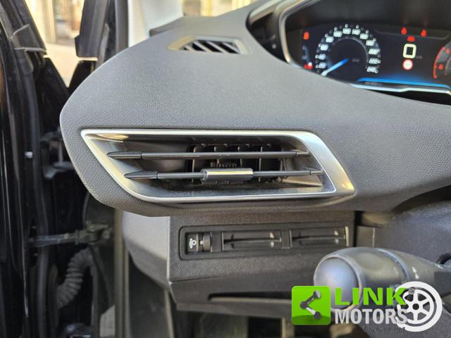 PEUGEOT 3008 usata 37