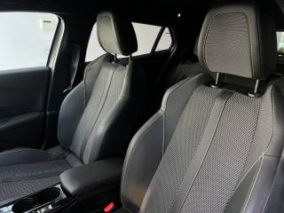 PEUGEOT 2008 usata, con Sensori di parcheggio anteriori