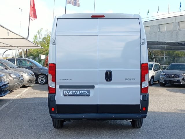 PEUGEOT Boxer usata, con MP3
