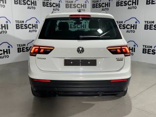 VOLKSWAGEN Tiguan usata, con Autoradio
