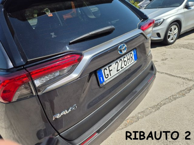 TOYOTA RAV 4 MY23 usata, con Assistente abbaglianti