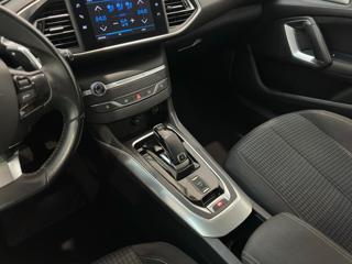 PEUGEOT 308 usata, con Controllo automatico clima