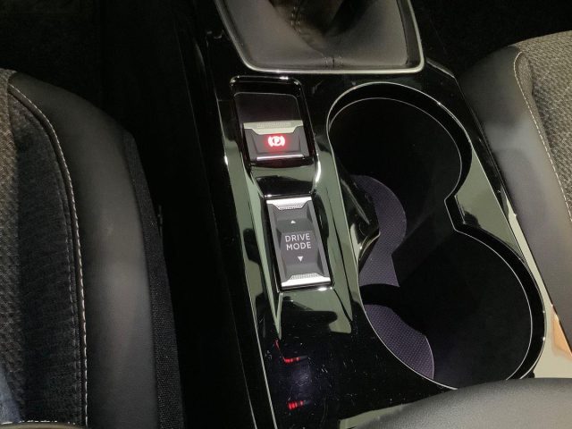 PEUGEOT 2008 usata, con Frenata d