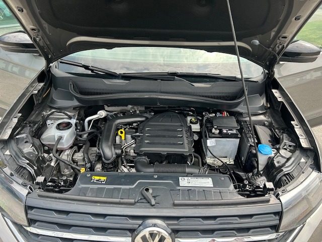 VOLKSWAGEN T-Cross usata, con USB