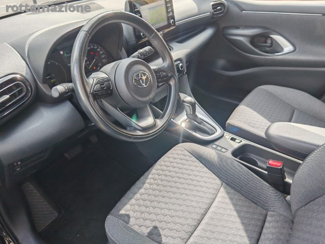 TOYOTA Yaris usata, con Volante in pelle