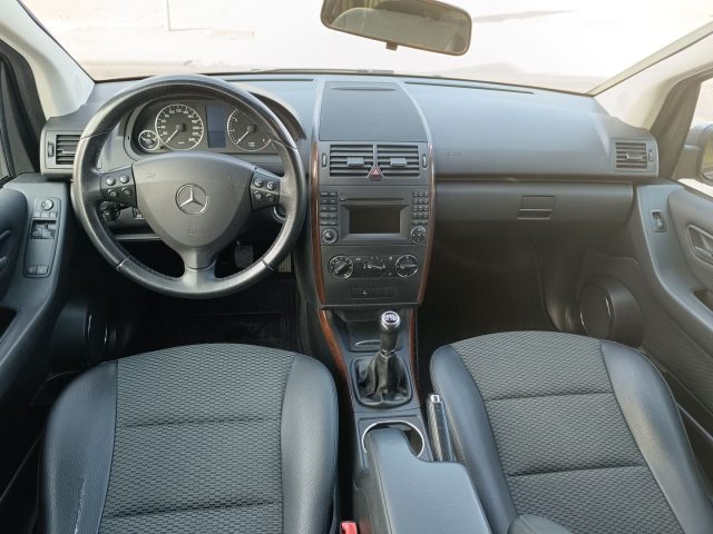 MERCEDES-BENZ A 150 usata 52