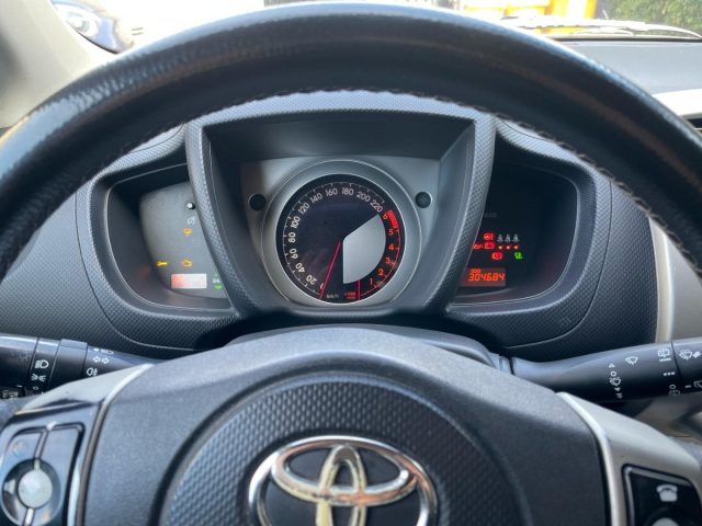 TOYOTA Urban Cruiser usata, con Controllo trazione