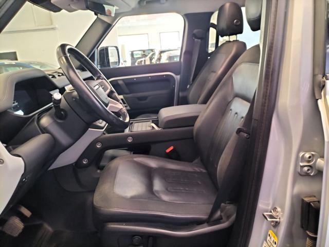 LAND ROVER Defender usata, con Bluetooth