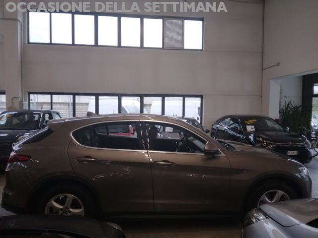 ALFA ROMEO Stelvio usata, con Airbag laterali