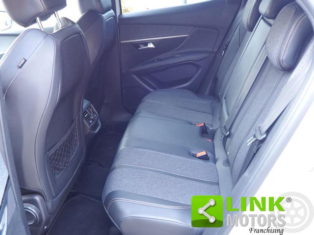 PEUGEOT 3008 usata, con Sedile posteriore sdoppiato