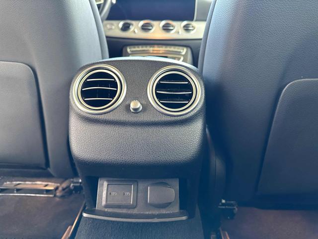MERCEDES-BENZ E 200 usata, con Volante multifunzione