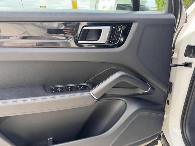 PORSCHE Cayenne usata, con Cruise Control
