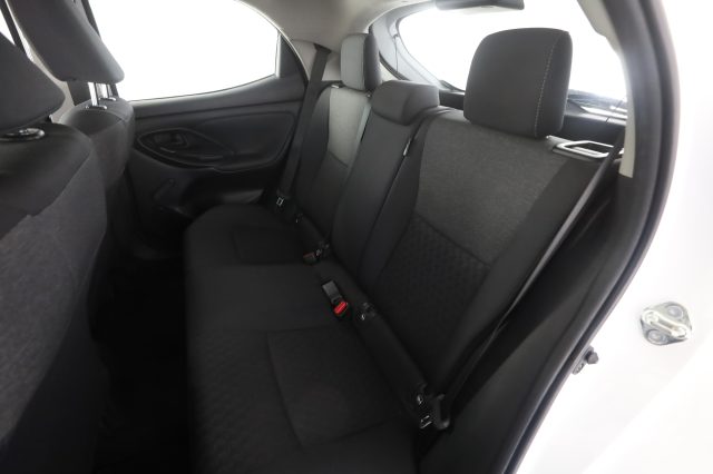 TOYOTA Yaris usata 3