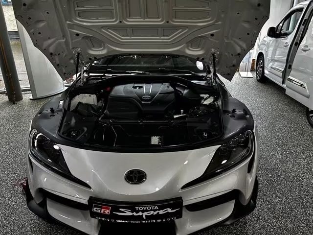 TOYOTA GR Supra usata, con Autoradio