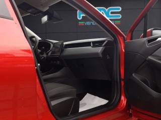 RENAULT Clio usata, con Touch screen