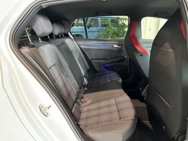 VOLKSWAGEN Golf usata 32