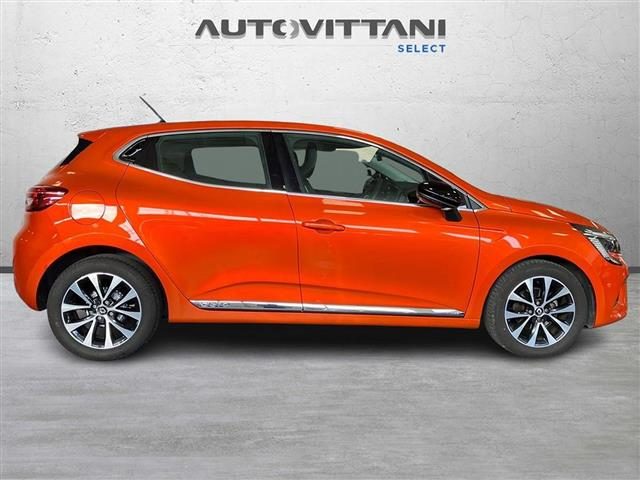 RENAULT Clio usata, con Autoradio