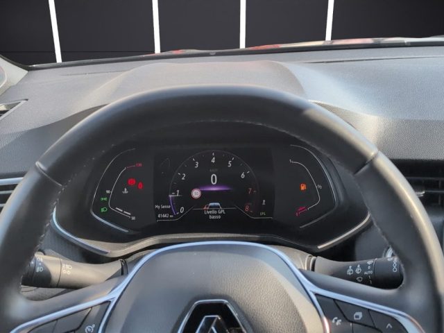 RENAULT Clio usata, con USB