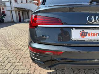 AUDI Q5 usata, con Sensori di parcheggio posteriori