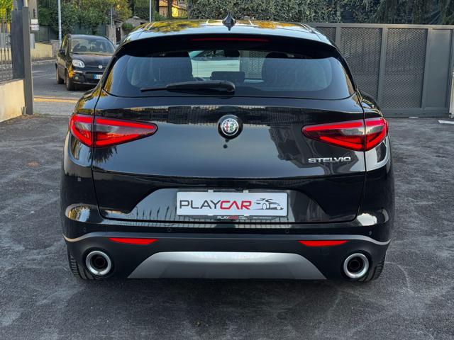 ALFA ROMEO Stelvio usata, con Alzacristalli elettrici