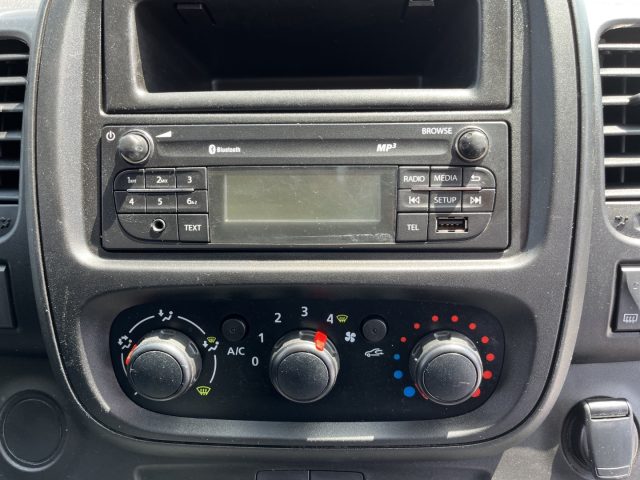 OPEL Vivaro usata, con Bluetooth