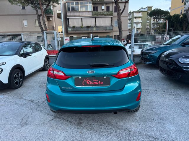 FORD Fiesta usata, con Autoradio