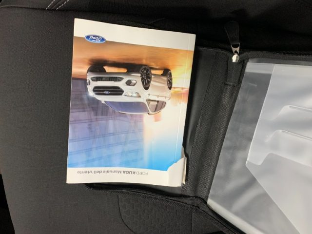FORD Kuga usata, con Bracciolo
