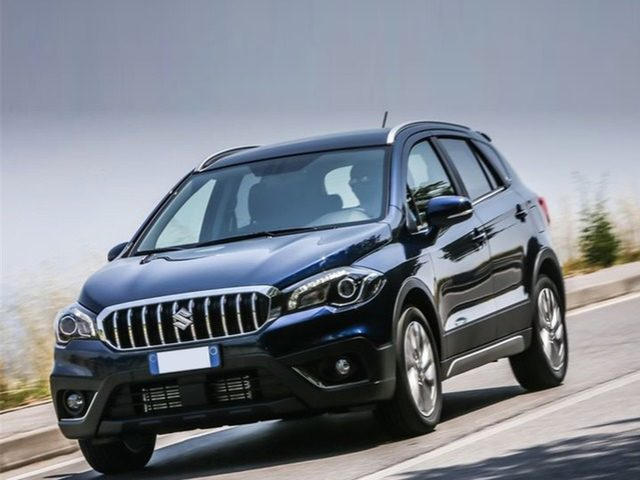 SUZUKI S-Cross usata, con Bluetooth